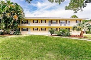 3325 Arpt Rd S in Naples, FL - Building Photo