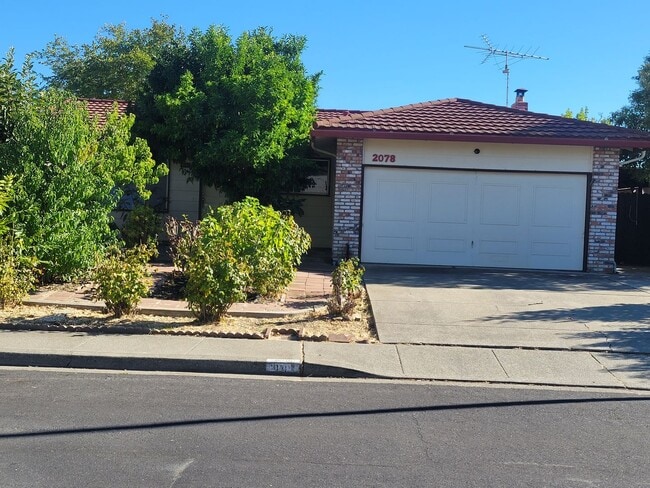 2078 California Dr