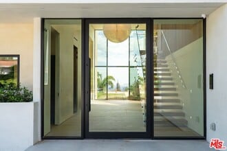 2501 Banyan Dr in Los Angeles, CA - Building Photo - Building Photo