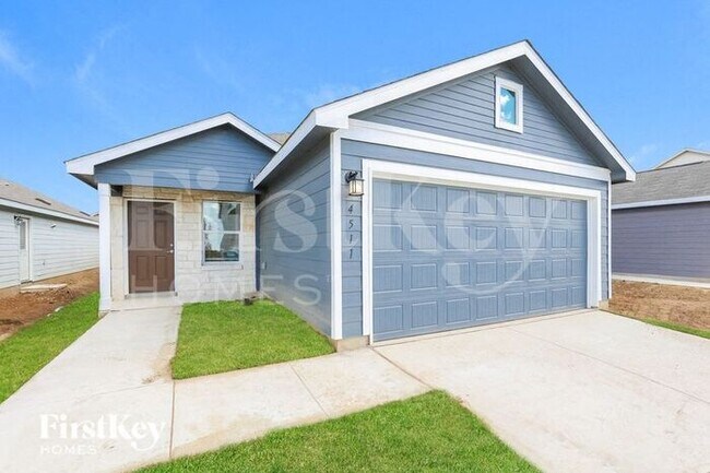 4511 Emma Way in San Antonio, TX - Building Photo - Building Photo