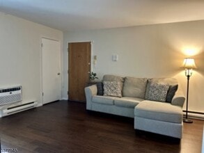 110 Federal Hill Rd in Pompton Lakes, NJ - Building Photo - Building Photo