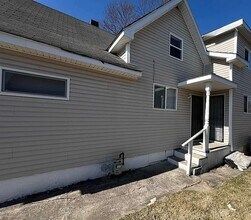1008 W 1st St in Muncie, IN - Foto de edificio - Building Photo