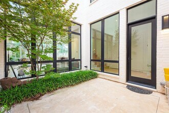 610 N Oak Cliff Blvd in Dallas, TX - Building Photo - Building Photo