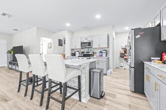 13030 Boggy Creek Dr in Riverview, FL - Building Photo - Building Photo