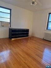 418 Main St in Fort Lee, NJ - Building Photo - Building Photo