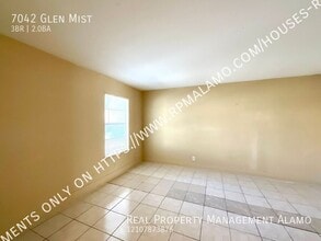 7042 Glen Mist in San Antonio, TX - Building Photo - Building Photo
