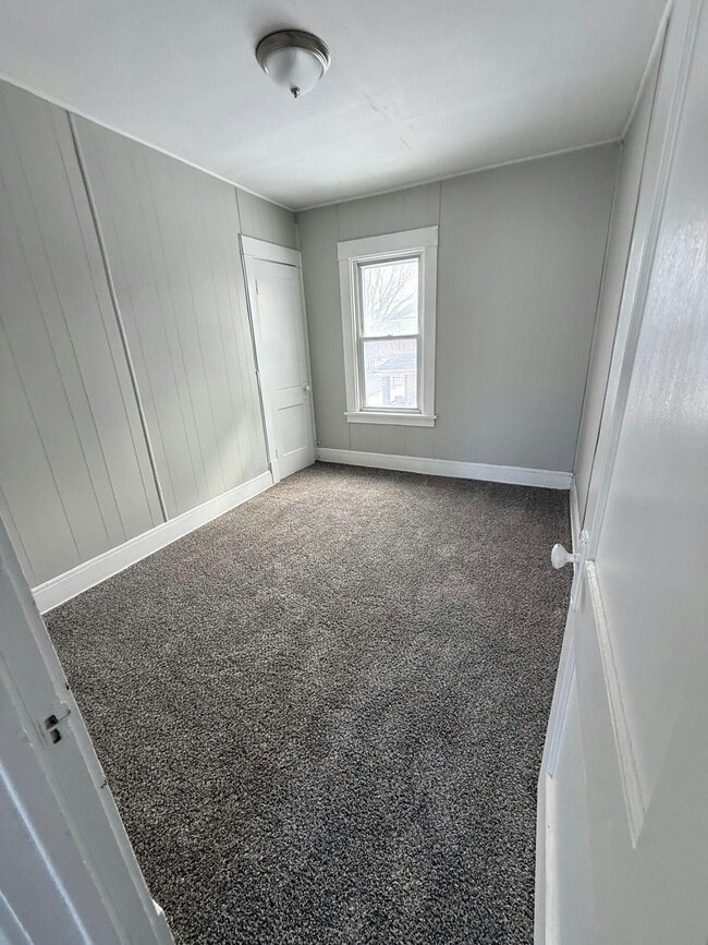 934 Alhambra Rd in Cleveland, OH - Building Photo - Building Photo