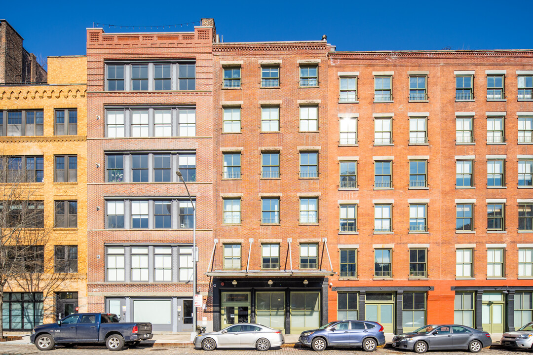 Cobblestone Lofts in New York, NY - Foto de edificio