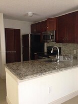 12166 St.Andrews Pl in Miramar, FL - Building Photo