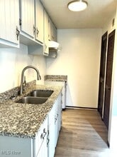 28 Pioneer Dr in Wintersville, OH - Building Photo - Building Photo