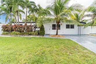 6650 McKinley St in Hollywood, FL - Building Photo - Building Photo