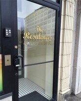 900 Main St in Buffalo, NY - Building Photo