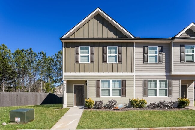 2870 Saratoga Lake View