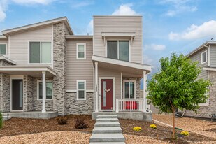1625 S Andes Way in Aurora, CO - Building Photo