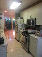 122 Surrey Ln in San Rafael, CA - Building Photo - Building Photo