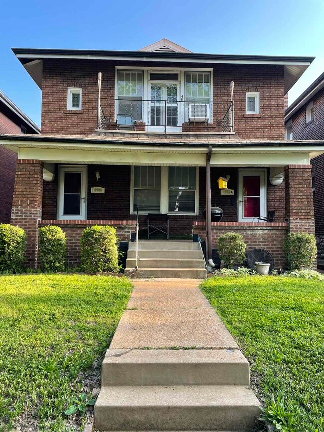 4988 Tholozan Ave, Unit FIRST FLOOR
