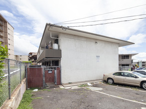 94-125 Pupukahi St in Waipahu, HI - Building Photo - Building Photo