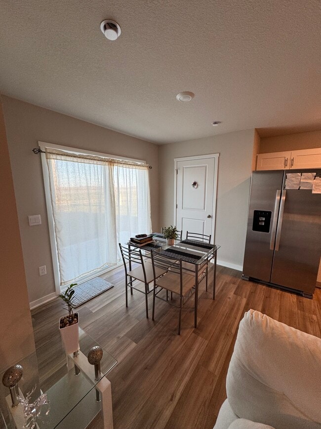 1603 NE Crossing Oaks Ln in Ankeny, IA - Foto de edificio - Building Photo