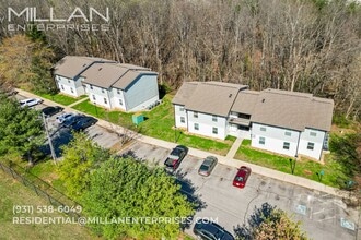Valley View Apartments in Dickson, TN - Building Photo - Building Photo