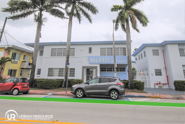 Seasurf Apartments in Miami Beach, FL - Building Photo - Building Photo