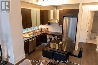 21 Balmuto St in Toronto, ON - Building Photo - Building Photo