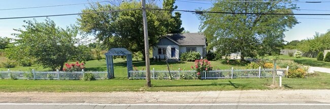 4148 S Pipestone Rd in Sodus, MI - Building Photo - Building Photo