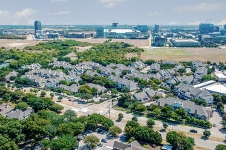Legacy Estates at Frisco in Frisco, TX - Foto de edificio - Building Photo