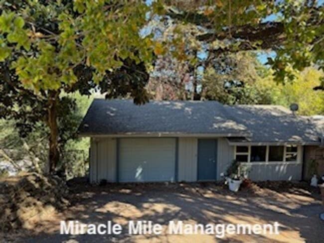 property at 1030 Meadowsweet Dr