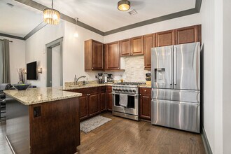 27 Library St NE, Unit 301 in Grand Rapids, MI - Building Photo - Building Photo