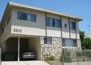 5843 Willoughby Avenue, in Los Angeles, CA - Foto de edificio - Building Photo
