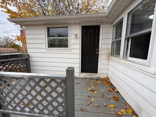 322 W Morrell St in Jackson, MI - Building Photo - Building Photo