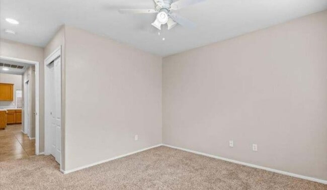 10408 Starlight Peak Dr in Bakersfield, CA - Building Photo - Building Photo