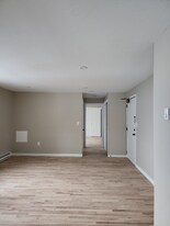 299 Park St in Bristol, CT - Building Photo