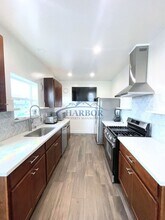 646-646 W 19th St in Los Angeles, CA - Building Photo - Building Photo