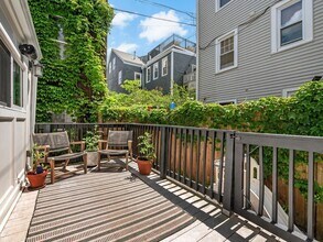 27 Allston St, Unit 1 in Boston, MA - Building Photo - Building Photo