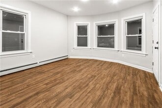 538 Power Rd in Pawtucket, RI - Foto de edificio - Building Photo