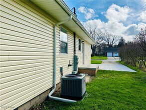 4913 Dunsmore Ave in Ashtabula, OH - Building Photo - Building Photo