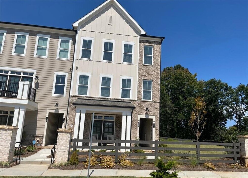 554 Sawnee Dr in Cumming, GA - Building Photo