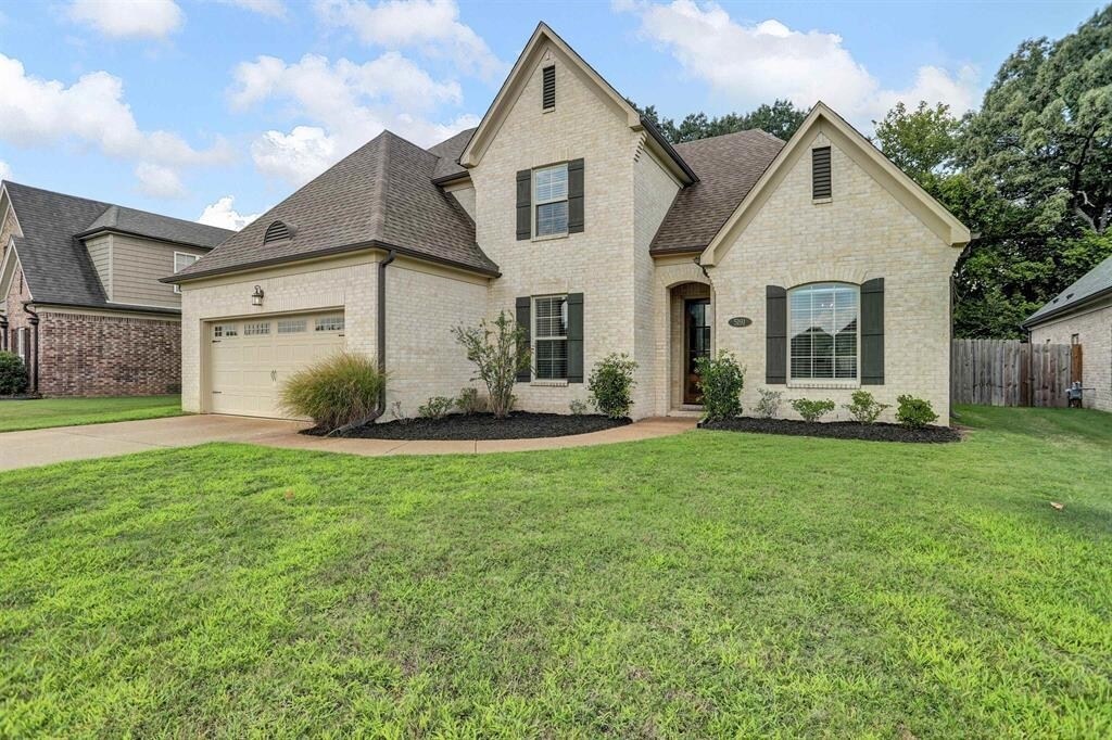 5191 Forest Bend Cove in Southaven, MS - Building Photo