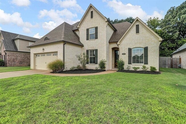 property at 5191 Forest Bend Cove