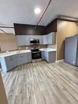 70 Webster St in Worcester, MA - Building Photo