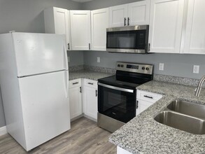 1610 Georgia Ave in Fort Pierce, FL - Foto de edificio - Building Photo