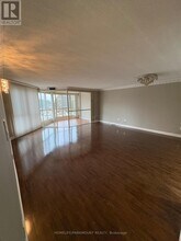 5 Weldrick Rd W in Richmond Hill, ON - Building Photo - Building Photo