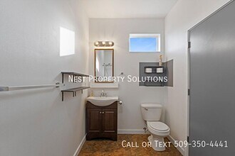 7458 Bouldercrest Rd NE in Moses Lake, WA - Building Photo - Building Photo