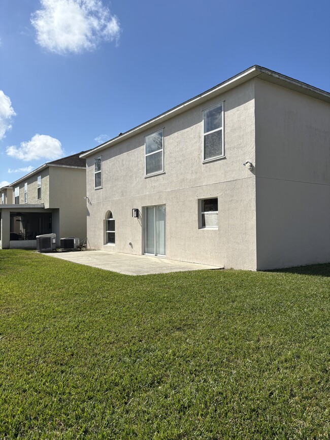 1204 25th Terrace SW in Vero Beach, FL - Building Photo - Building Photo