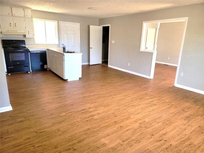 4042 Jodeco Rd in Mcdonough, GA - Building Photo - Building Photo