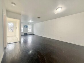 78-66 79th Ln in Queens, NY - Building Photo - Building Photo