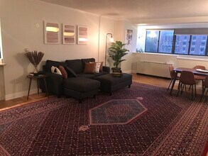 8 Whittier Pl, Unit 4D in Boston, MA - Building Photo - Building Photo