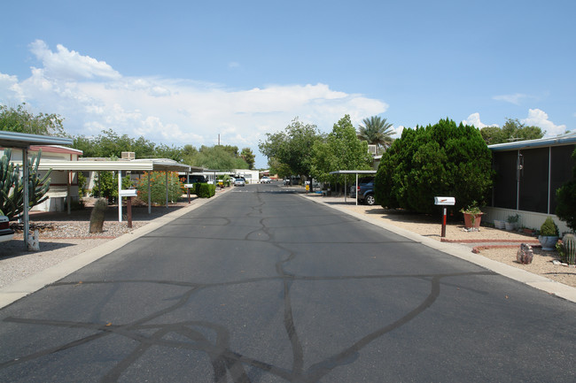 Columbia Mobile Home Park in Tucson, AZ - Building Photo - Building Photo