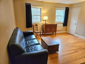 43 Liberty Square Rd in Boxborough, MA - Building Photo - Building Photo